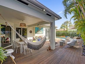 1662 Diplomat Dr, Miami FL 33179