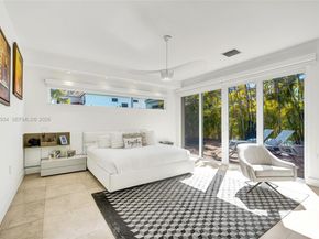 1662 Diplomat Dr, Miami FL 33179
