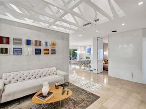 1662 Diplomat Dr, Miami FL 33179