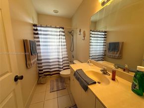 1930 SE 14th Ct, Homestead FL 33035