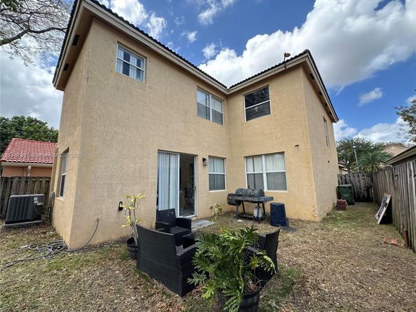 1930 SE 14th Ct, Homestead FL 33035