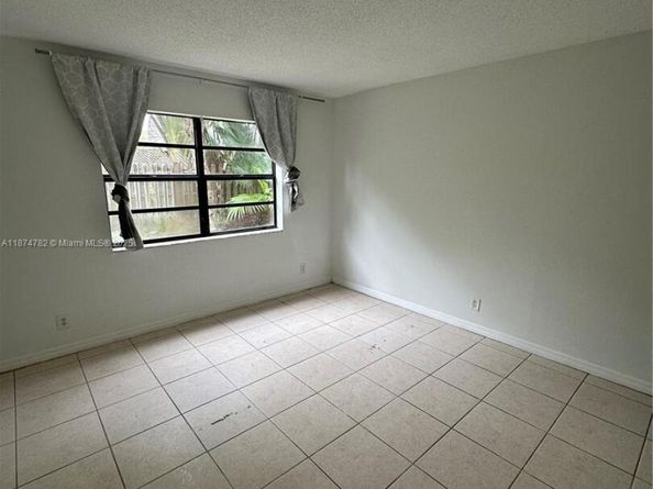 11213 Royal Palm Blvd 11213, Coral Springs FL 33065