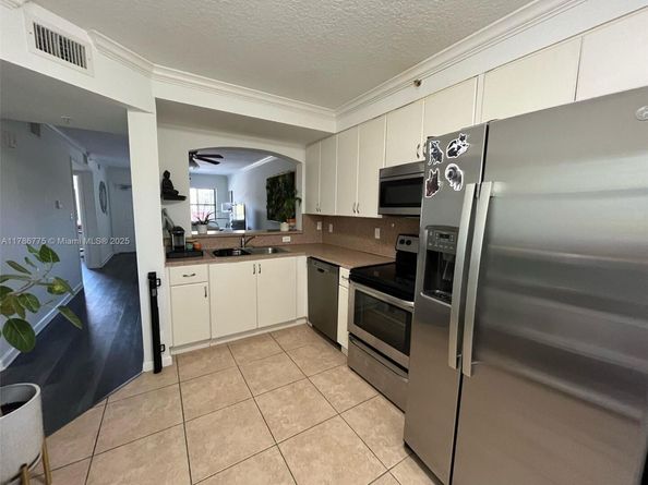 22701 SW 88th Pl 2039, Cutler Bay FL 33190