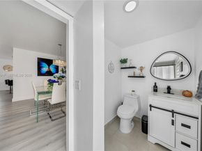 12511 SW 12th Ln, Miami FL 33184
