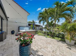 12511 SW 12th Ln, Miami FL 33184