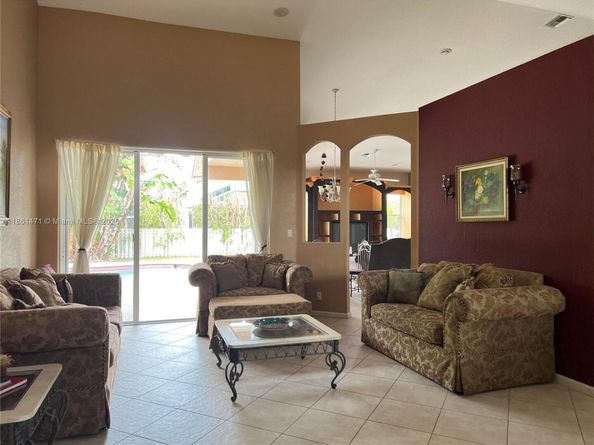 11257 NW 51st St, Coral Springs FL 33076