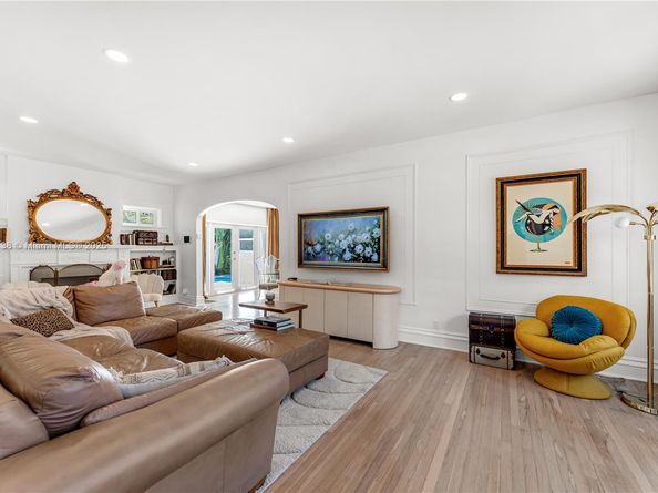 1601 Washington St, Hollywood FL 33020