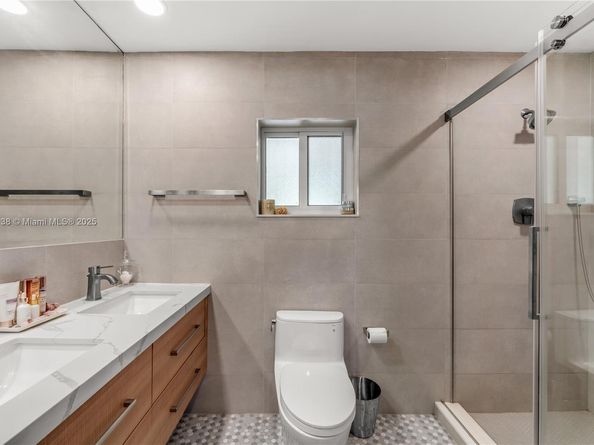 1601 Washington St, Hollywood FL 33020