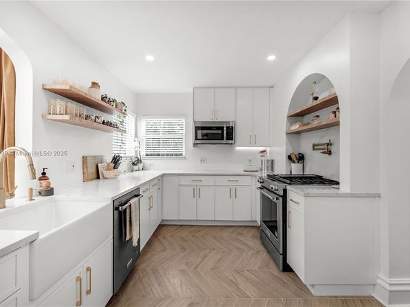 1601 Washington St, Hollywood FL 33020