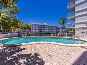 3527 NE 168th St 309, North Miami Beach FL 33160