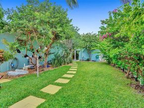 7525 W Treasure Dr, North Bay Village FL 33141