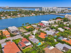 7525 W Treasure Dr, North Bay Village FL 33141