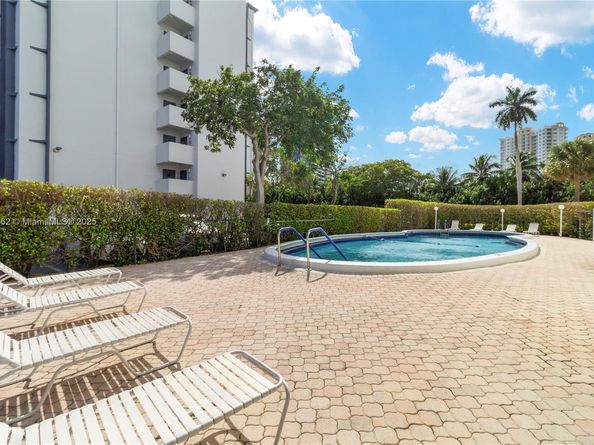 300 Diplomat Parkway 517, Hallandale Beach FL 33009