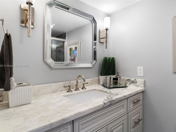 300 Diplomat Parkway 517, Hallandale Beach FL 33009