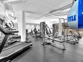 6423 Collins Ave 409, Miami Beach FL 33141