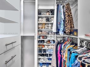 6423 Collins Ave 409, Miami Beach FL 33141