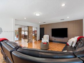 13780 SW 73rd Ct, Palmetto Bay FL 33158