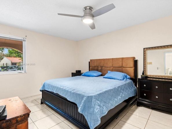 Undisclosed Address #A11873294, Miami Lakes FL 33014