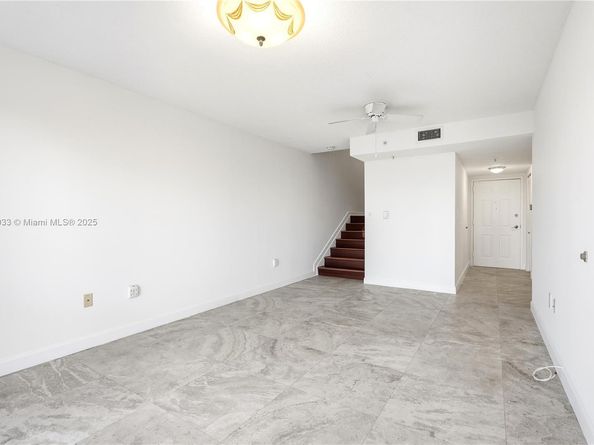 280 SW 20th Rd PH902, Miami FL 33129