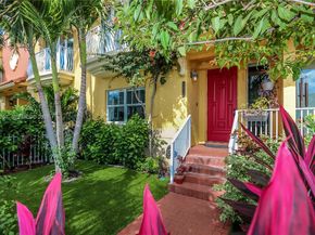 1619 Harrison St, Hollywood FL 33020