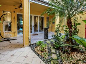 1619 Harrison St, Hollywood FL 33020