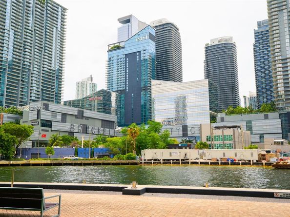 350 S Miami Ave 511, Miami FL 33130