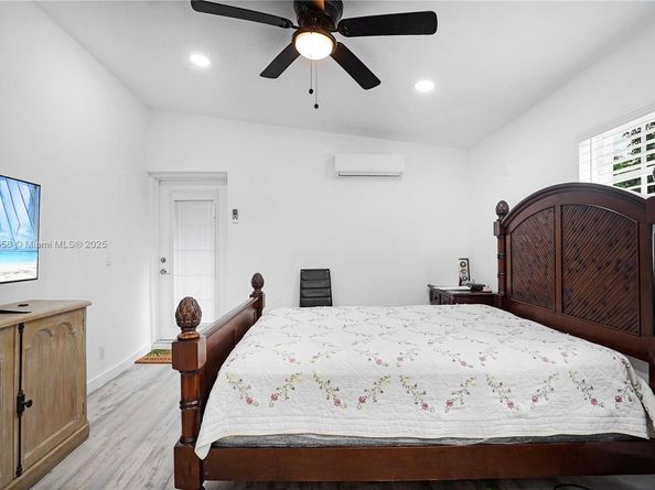 520 NE 175th St, North Miami Beach FL 33162