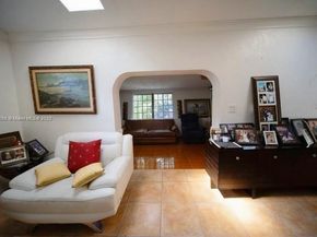 520 NE 175th St, North Miami Beach FL 33162