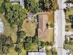 1775 NE 147th St, Miami FL 33181