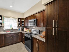 1775 NE 147th St, Miami FL 33181