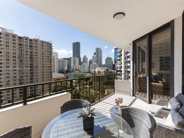 520 Brickell Key Dr A1207, Miami FL 33131