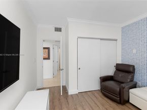 520 Brickell Key Dr A1207, Miami FL 33131