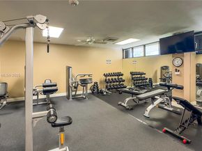 520 Brickell Key Dr A1207, Miami FL 33131