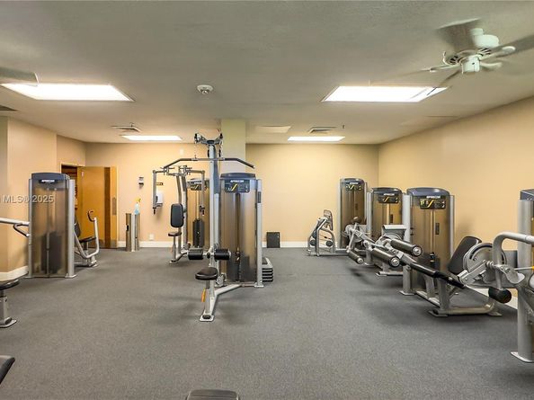 520 Brickell Key Dr A1207, Miami FL 33131