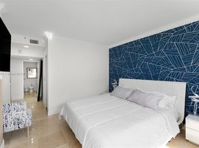 520 Brickell Key Dr A1207, Miami FL 33131