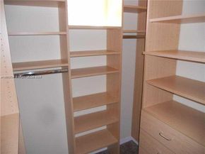 2945 NE 185th St 1403, Aventura FL 33180