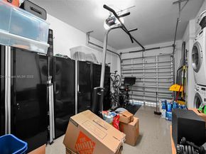 3179 NW 11th St, Miami FL 33125