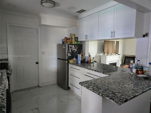 Undisclosed Address #A11785696, Sunrise FL 33313