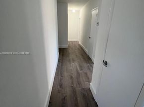 462 Golden Isles Dr 202, Hallandale Beach FL 33009