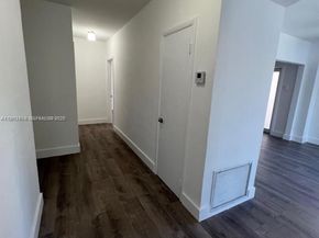 462 Golden Isles Dr 202, Hallandale Beach FL 33009