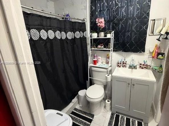 276 E 12th St, Hialeah FL 33010