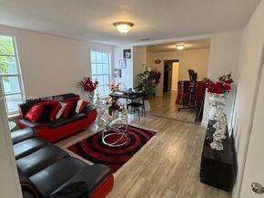 276 E 12th St, Hialeah FL 33010