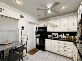 4281 NW 41st St 115, Lauderdale Lakes FL 33319