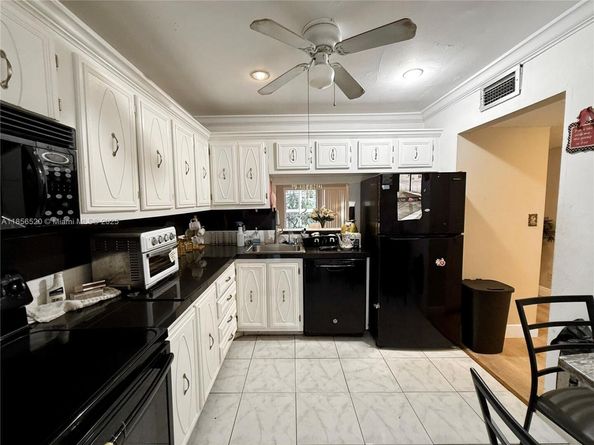 4281 NW 41st St 115, Lauderdale Lakes FL 33319