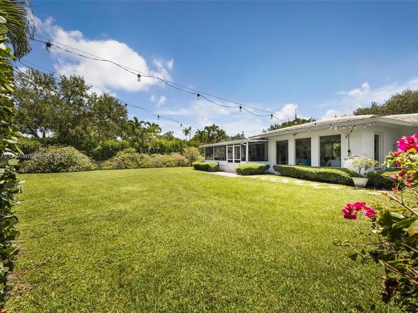 575 NE 97th St, Miami Shores FL 33138