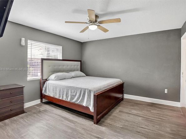 2920 NW 9th Pl, Fort Lauderdale FL 33311