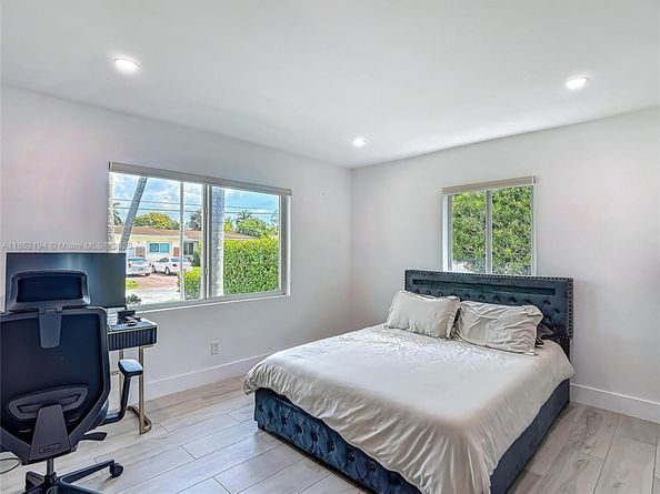 1080 NE 104th St, Miami Shores FL 33138