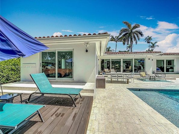 1080 NE 104th St, Miami Shores FL 33138