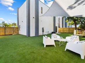 18700 SW 117th Ave, Miami FL 33177