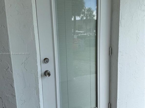 2731 NE 14th St Cswy 138, Pompano Beach FL 33062